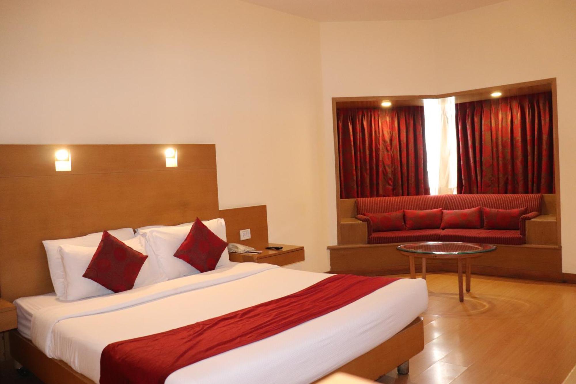 Vits Aurangabad Hotel ภายนอก รูปภาพ