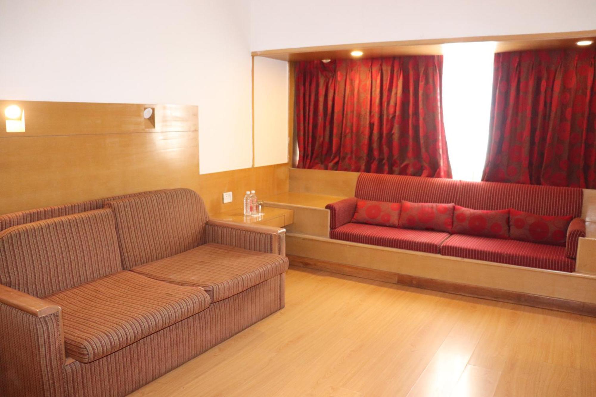 Vits Aurangabad Hotel ภายนอก รูปภาพ