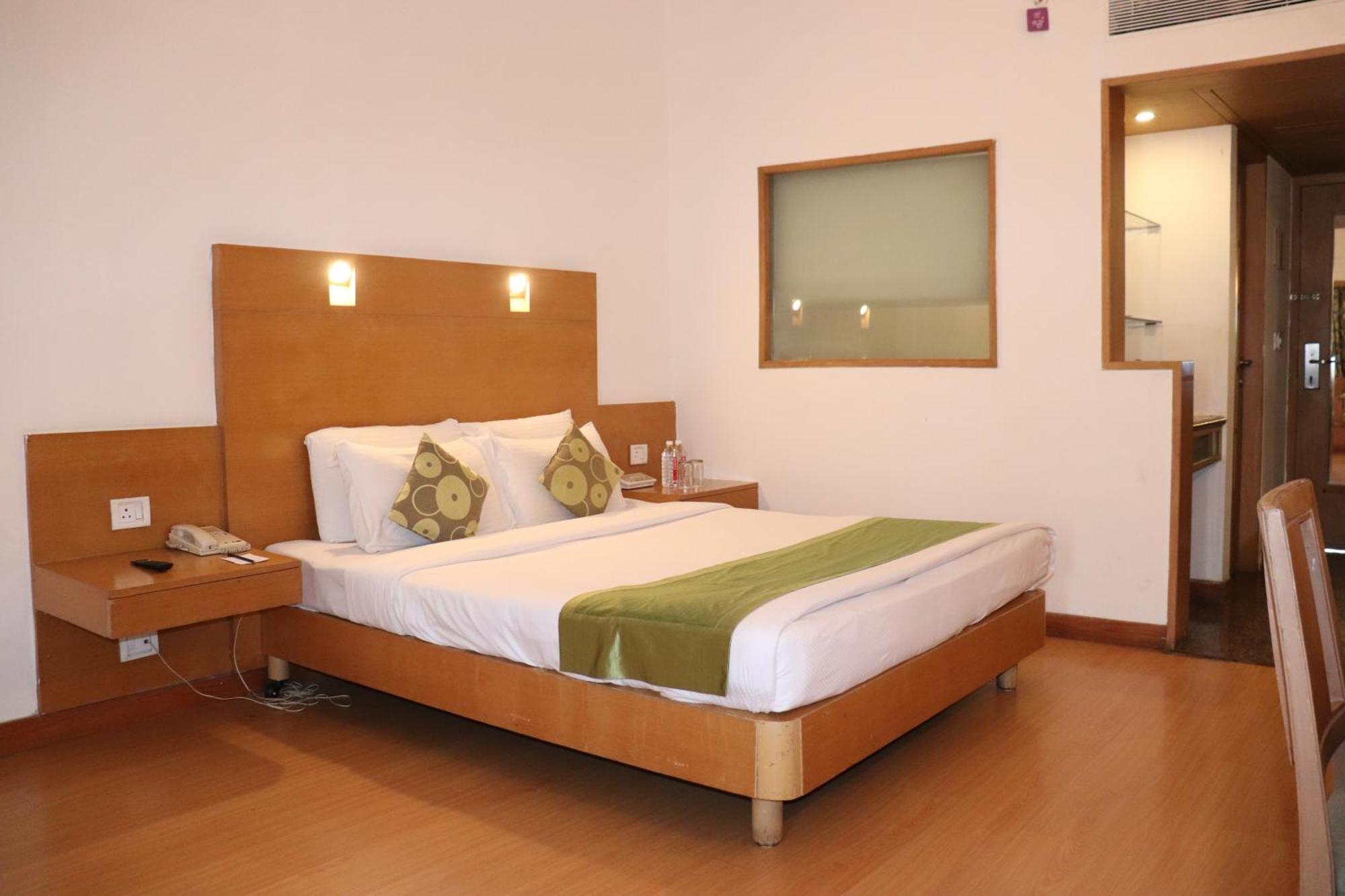 Vits Aurangabad Hotel ภายนอก รูปภาพ