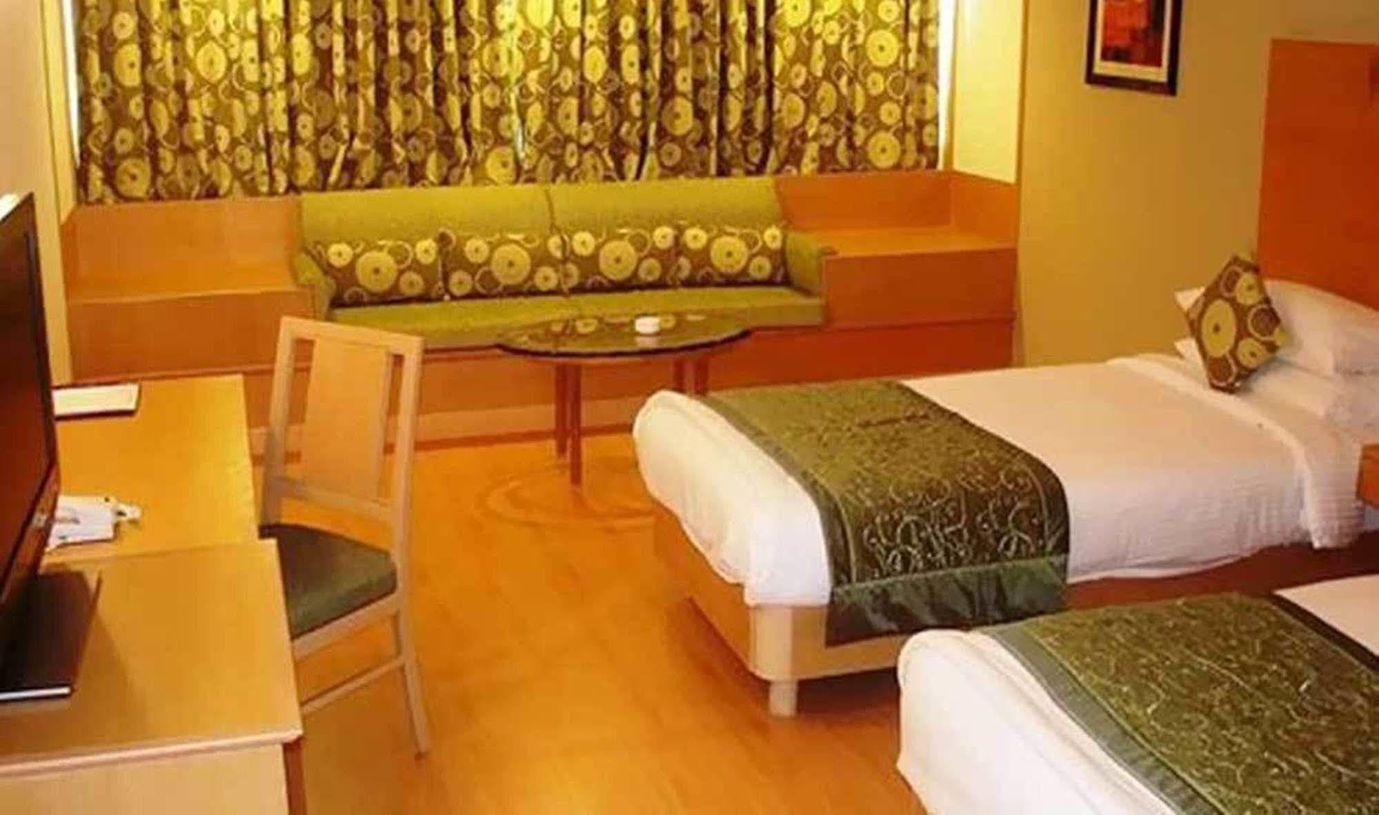 Vits Aurangabad Hotel ภายนอก รูปภาพ