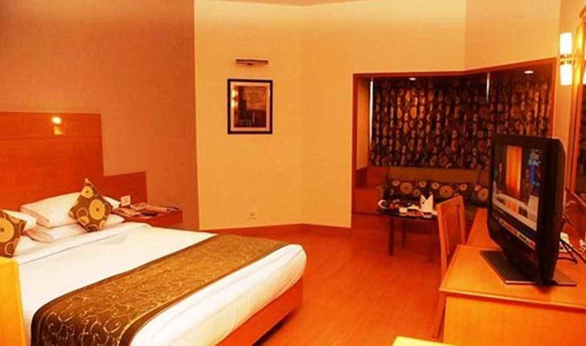 Vits Aurangabad Hotel ภายนอก รูปภาพ