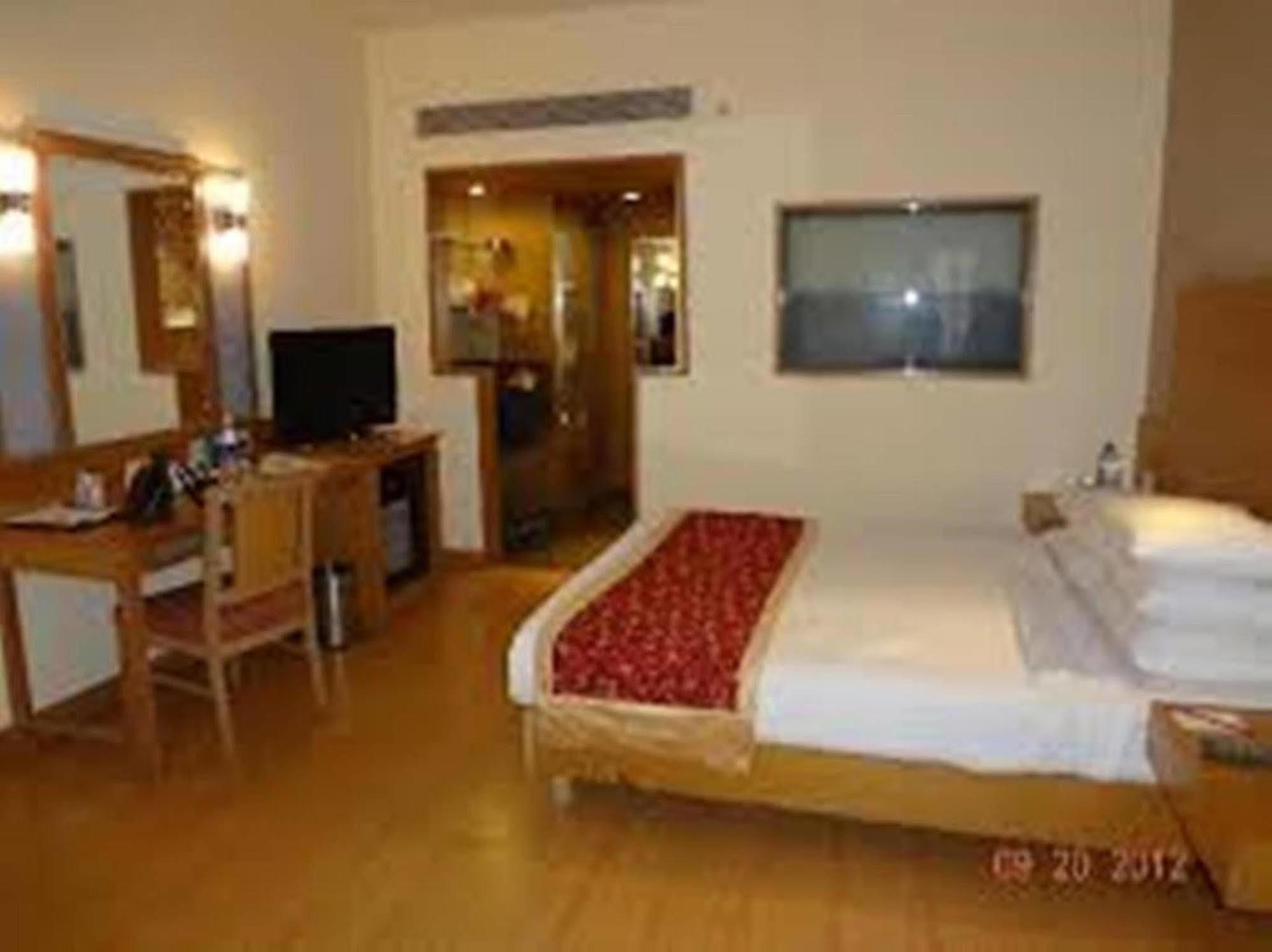 Vits Aurangabad Hotel ภายนอก รูปภาพ
