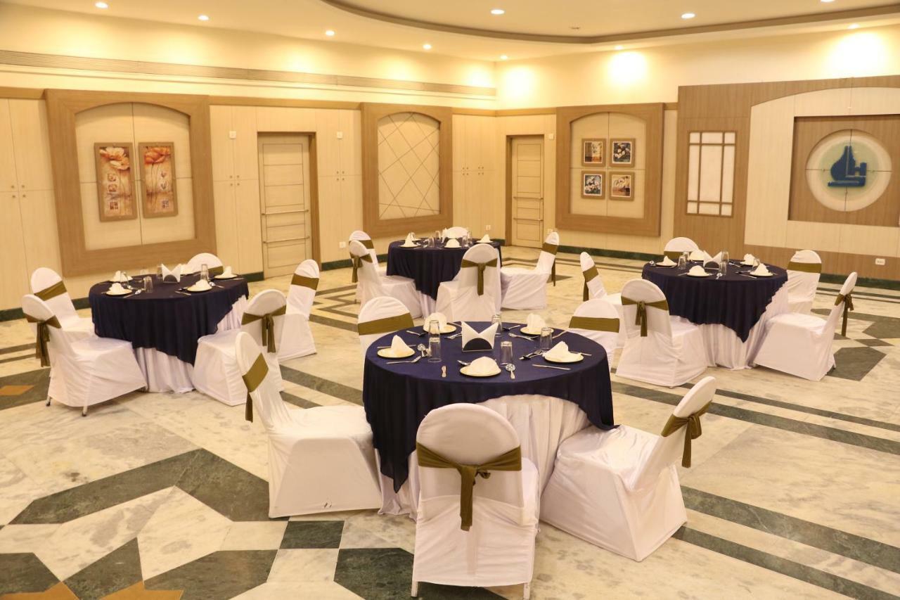Vits Aurangabad Hotel ภายนอก รูปภาพ